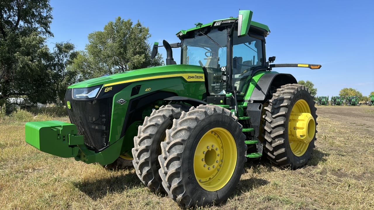 2022 John Deere 8R 410